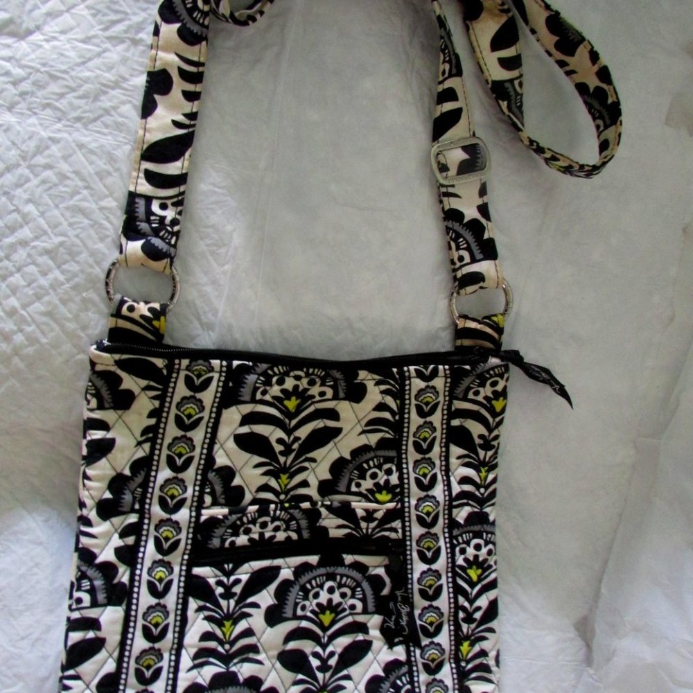 VERA BRADLEY SHOULDER BAG/CROSSBODY BAG